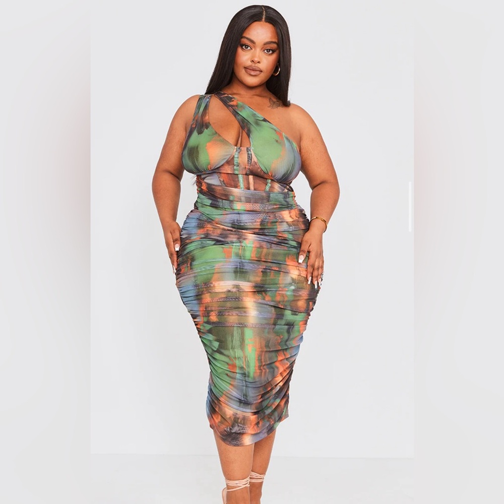 Pretty Little Thing Multicolor Halter Bodycon Dress